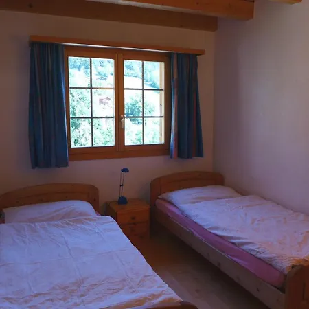 Apartment Mit 4 Schlafzimmer *